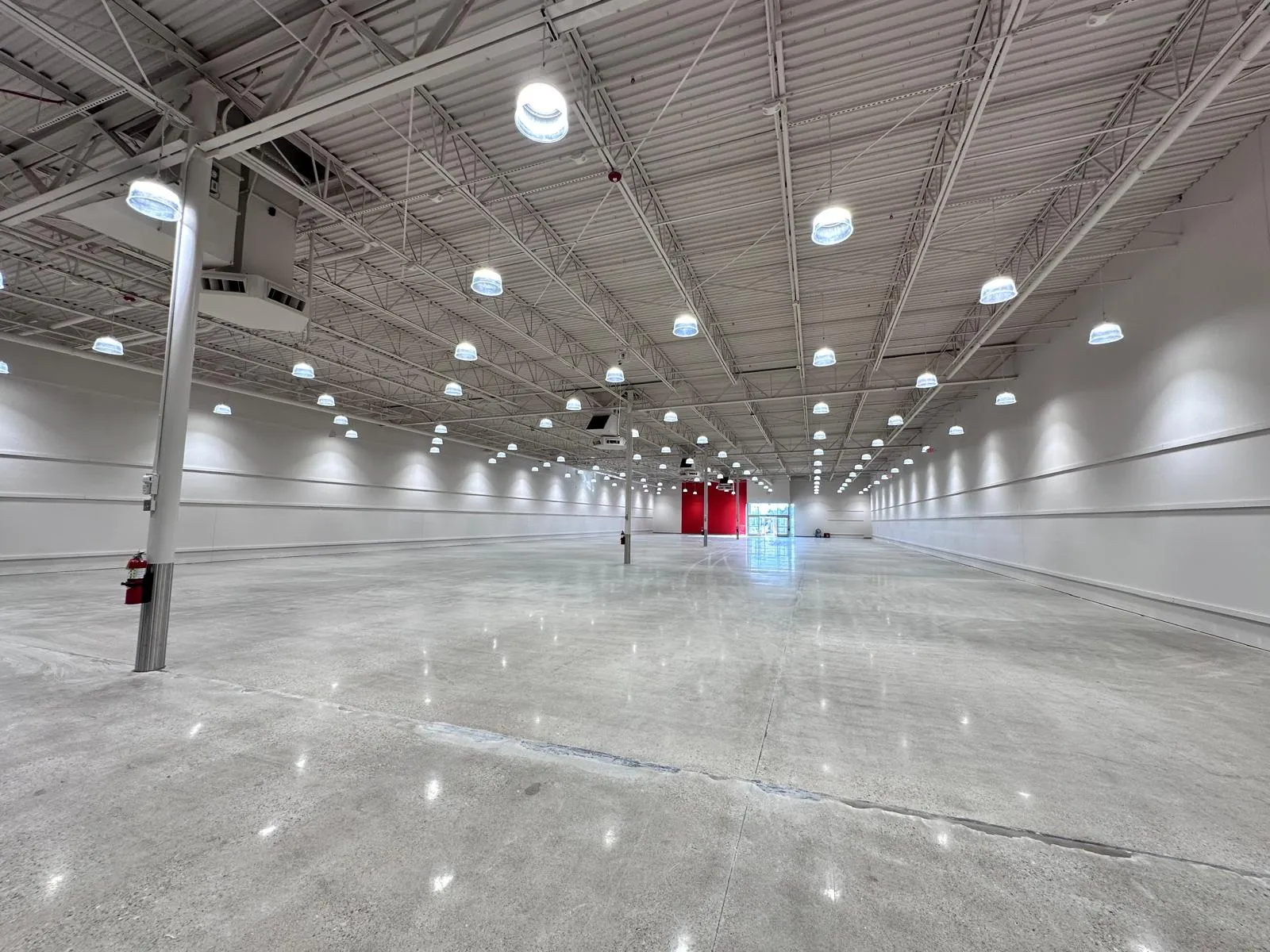 Commercial space painting