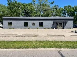 commercial building exterior painting