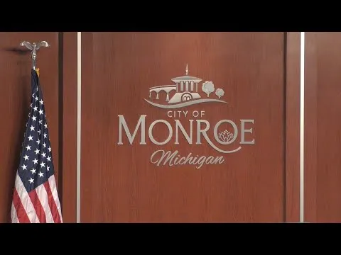 Monroe city sign
